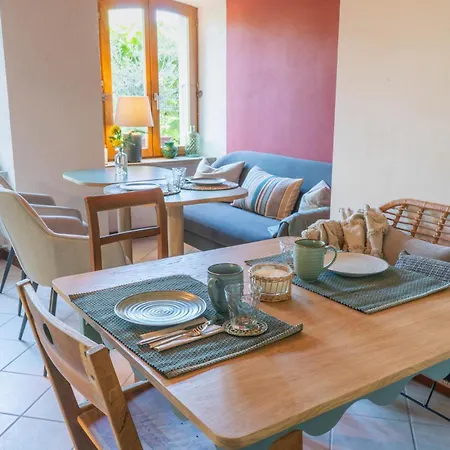 Bed & Breakfast Feuille De Vigne Saint-Léonard