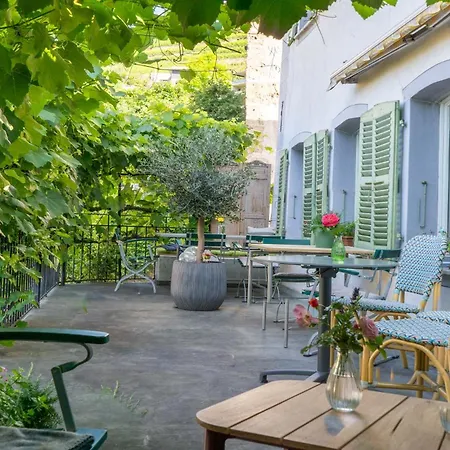 Feuille De Vigne * Saint-Léonard