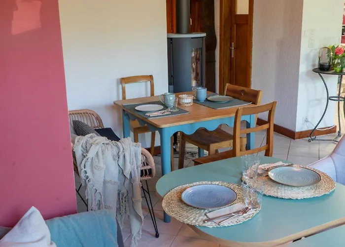 Feuille De Vigne 住宿加早餐酒店