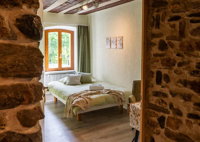 Feuille De Vigne 住宿加早餐酒店 *