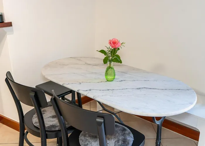 住宿加早餐酒店 Feuille De Vigne *