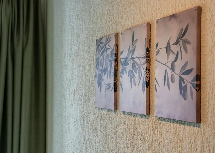 Feuille De Vigne 住宿加早餐酒店 Saint-Léonard