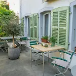 Feuille De Vigne * Saint-Léonard