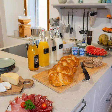 Feuille De Vigne * Saint-Léonard