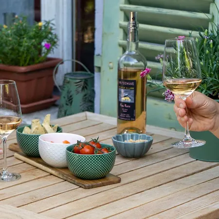 Feuille De Vigne Bed and breakfast *