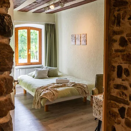 Feuille De Vigne Bed and breakfast *